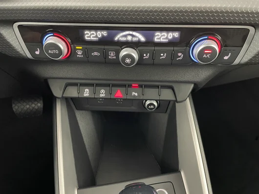 Bild eines Audi A1 allstreet 30 TFSI intense