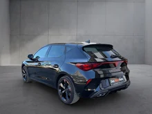 CUPRA Leon 1.5 TSI in Nacht-Schwarz Metallic