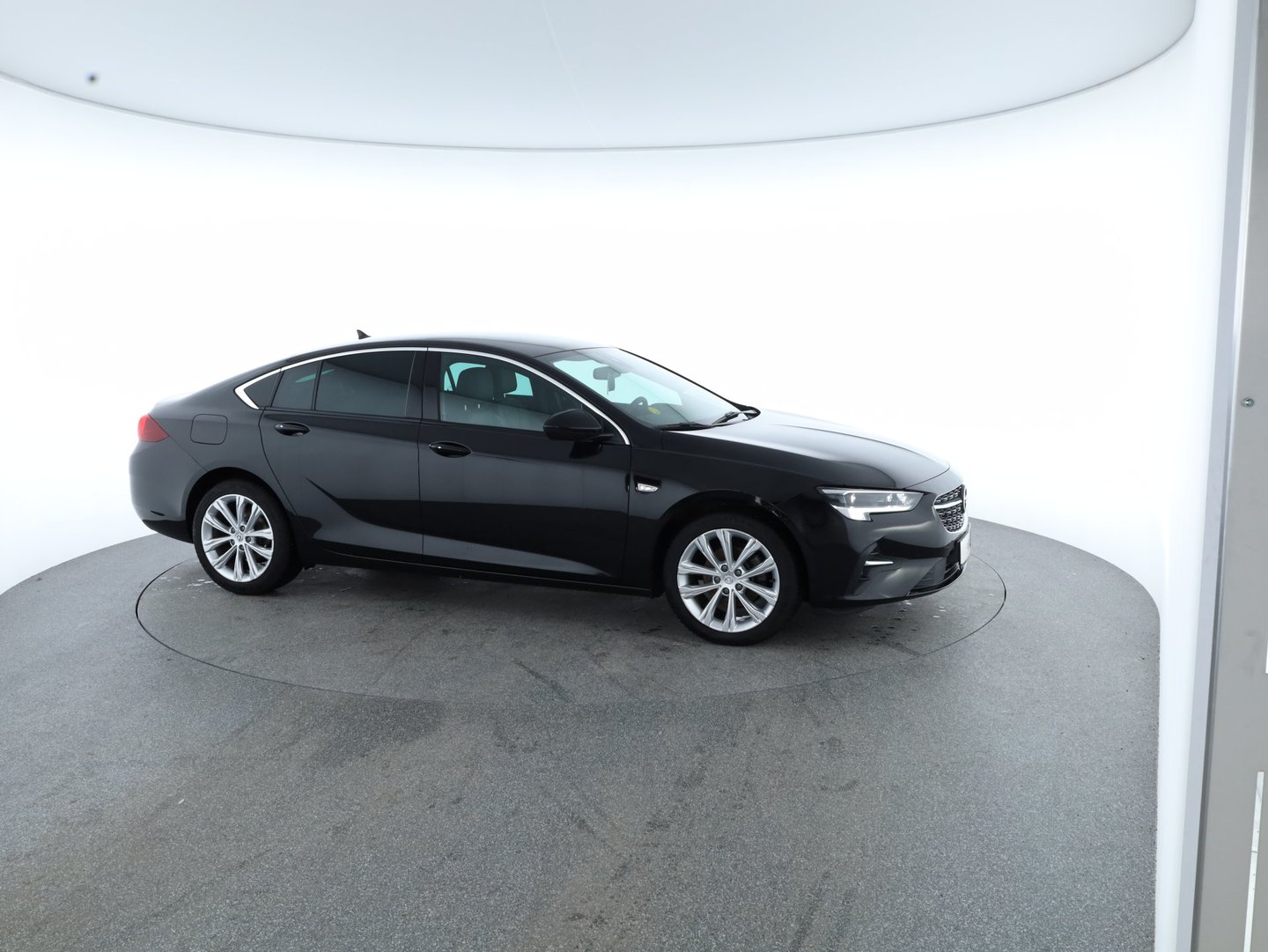 Opel Insignia GS 1,5 CDTI DVH Business Elegance Aut. | Bild 24 von 30