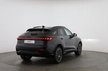 Audi Q5 Sportback TDI quattro 150 kW in Tamboragrau Metallic