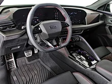Audi Q5 Sportback TDI quattro 150 kW in Mythosschwarz Metallic