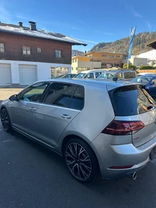 Thumbnail-Foto von Fahrzeug