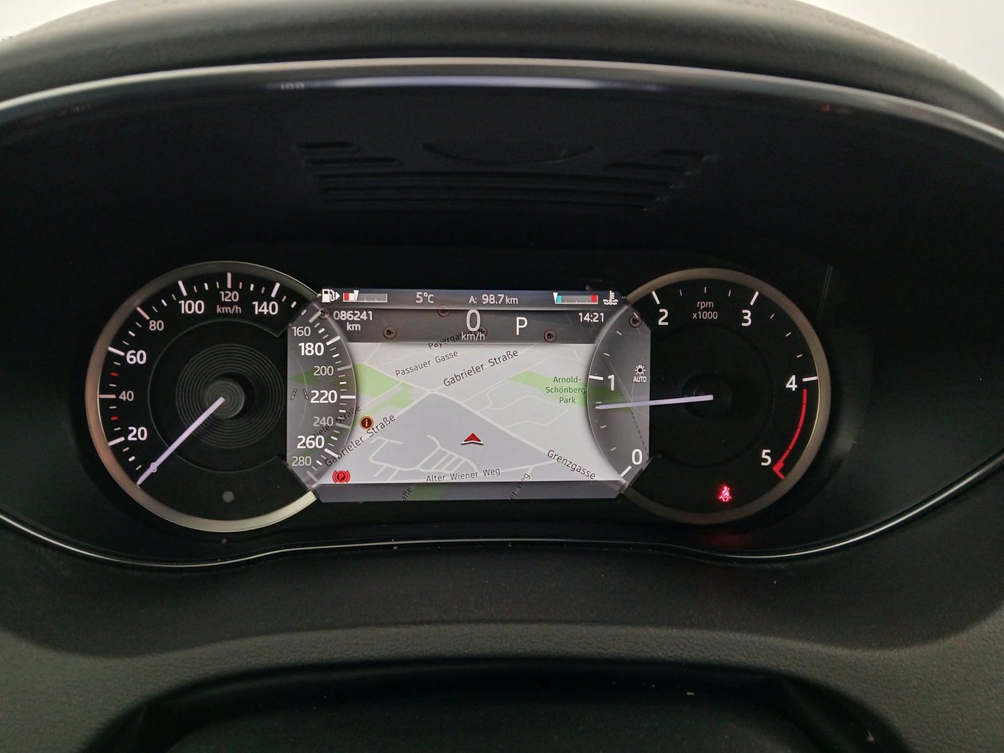 Jaguar E-Pace 2.0DI4 D165 AWD R-Dynamic S Aut. | Bild 16 von 31