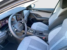 Škoda Octavia Combi Selection TSI mHEV DSG in Graphit-Grau Metallic