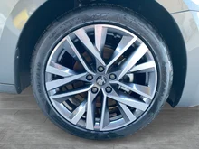 Škoda Octavia Combi Selection TSI mHEV DSG in Graphit-Grau Metallic