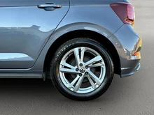 VW Polo R-Line TSI in Rauchgrau Metallic