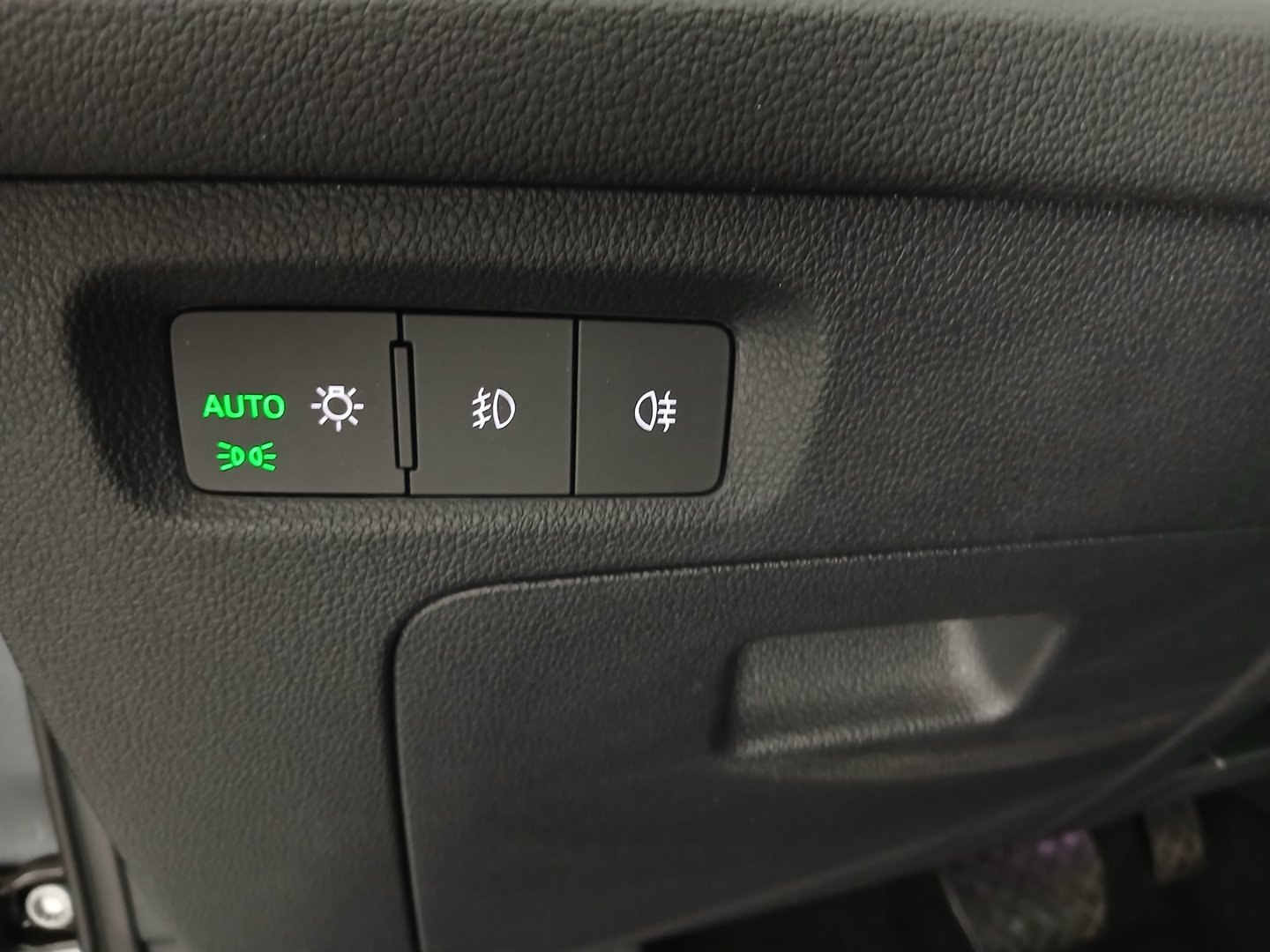 Škoda OCTAVIA Combi Ambition TSI e-TEC DSG | Bild 12 von 34
