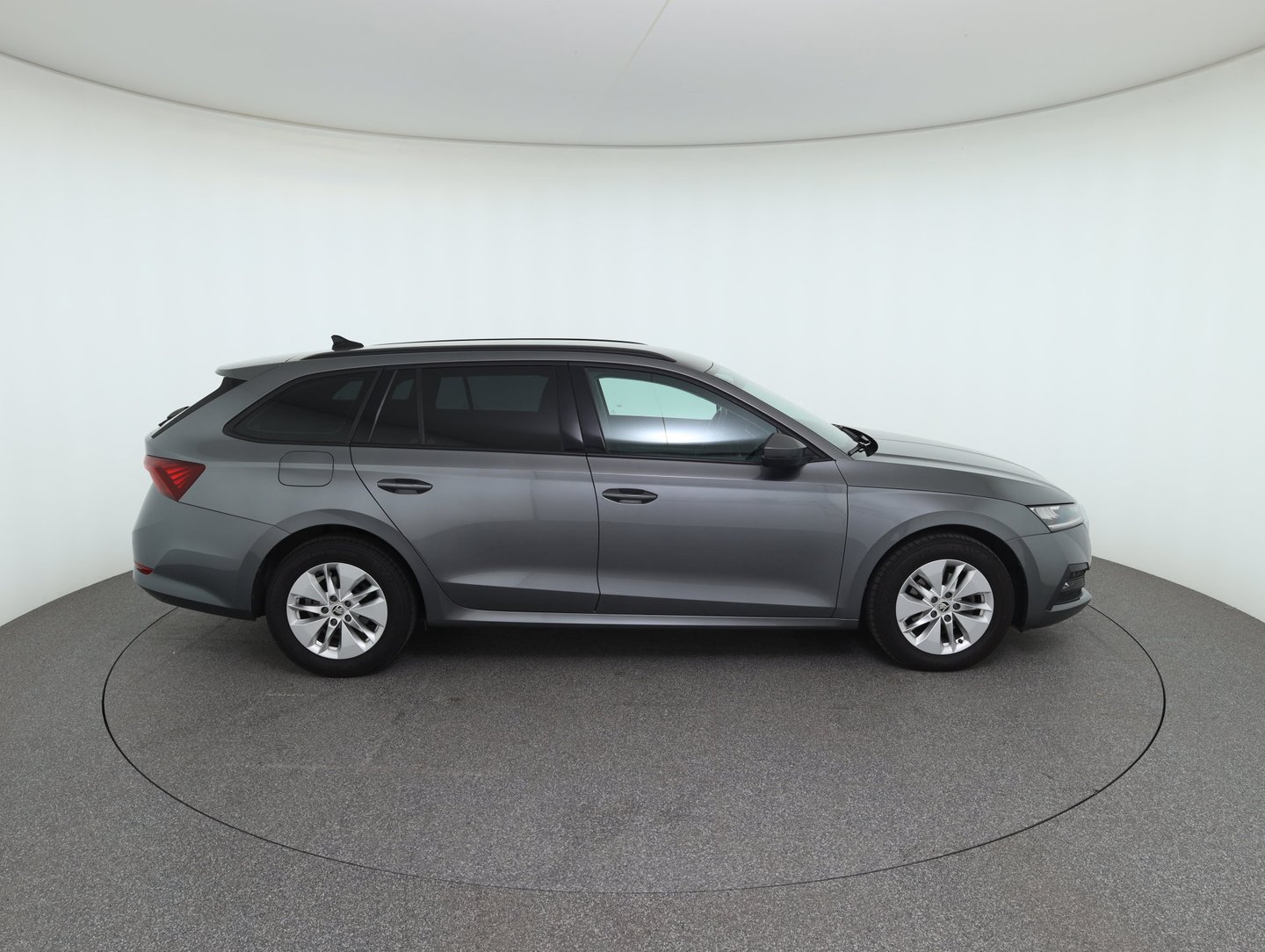 Škoda OCTAVIA Combi Ambition TSI e-TEC DSG | Bild 4 von 34