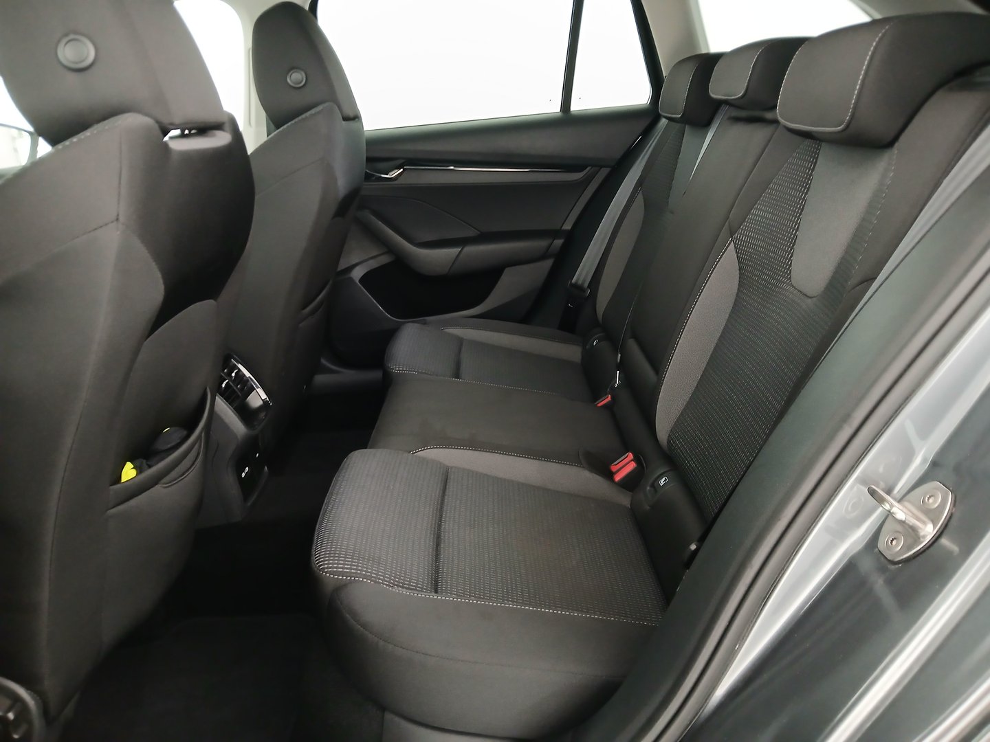 Škoda OCTAVIA Combi Ambition TSI e-TEC DSG | Bild 29 von 34