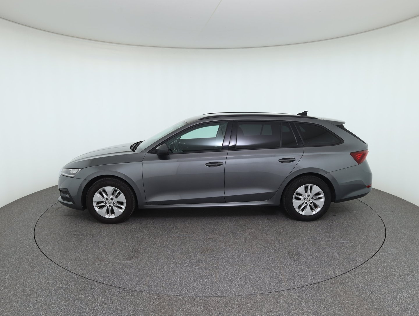 Škoda OCTAVIA Combi Ambition TSI e-TEC DSG | Bild 8 von 34