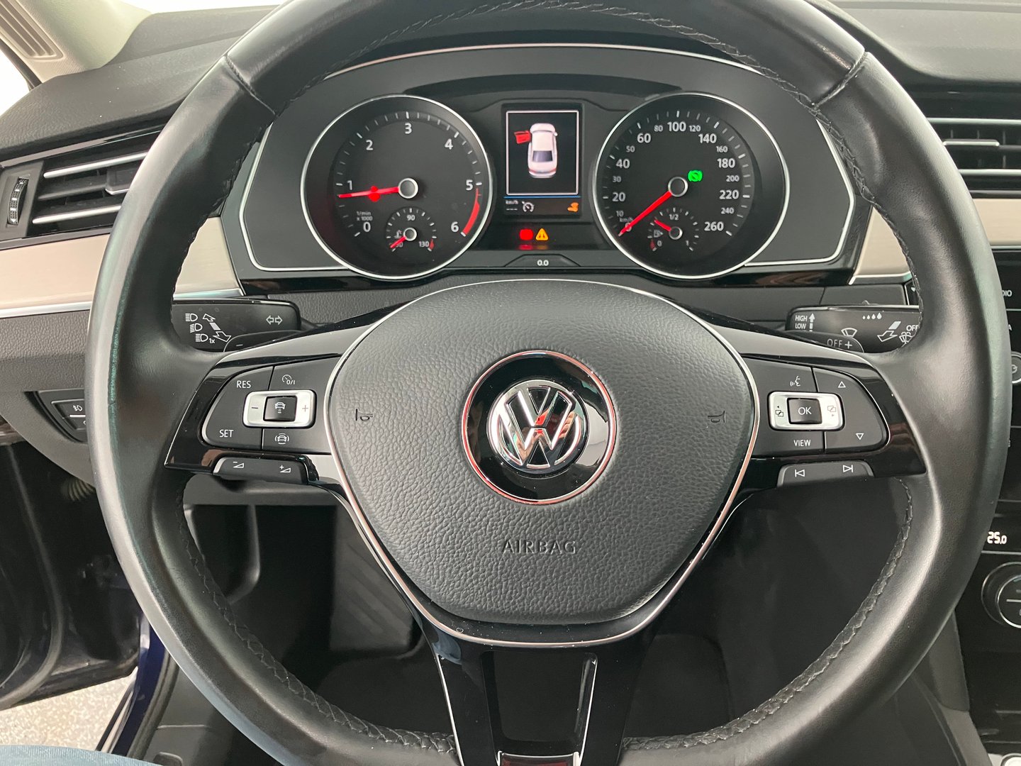 VW Passat Highline TDI SCR DSG | Bild 5 von 15