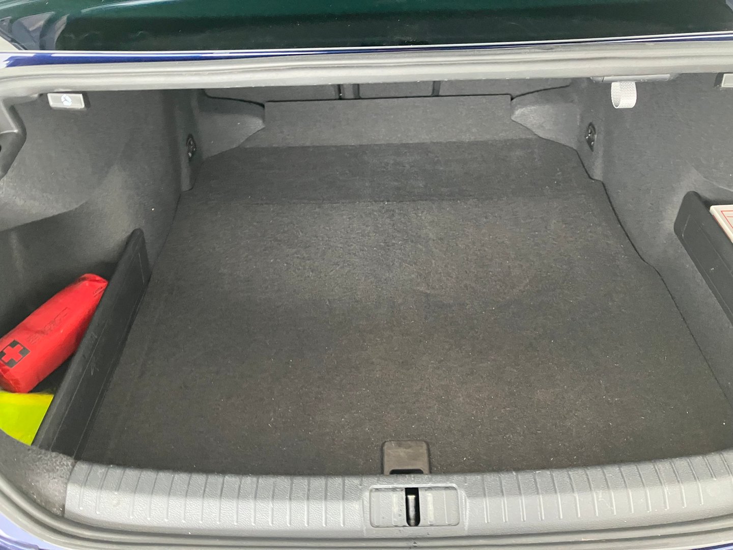 VW Passat Highline TDI SCR DSG | Bild 13 von 15