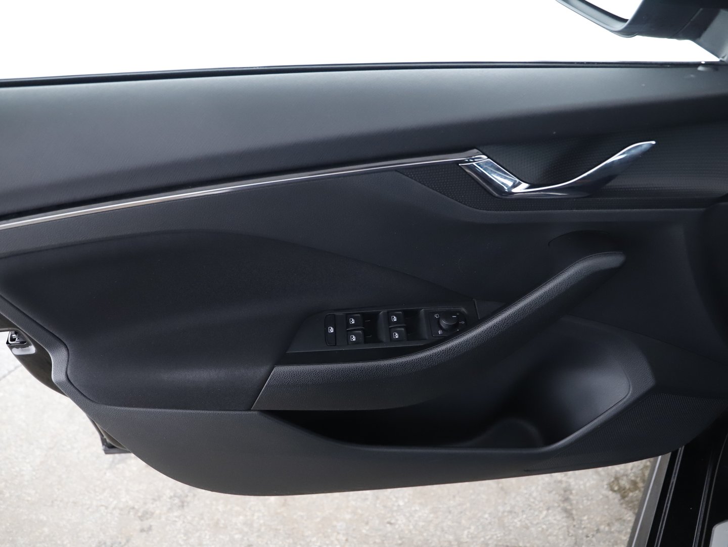 Škoda KAMIQ MONTE CARLO TSI | Bild 10 von 29