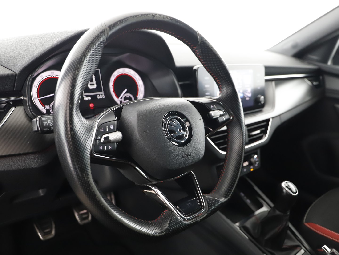 Škoda KAMIQ MONTE CARLO TSI | Bild 16 von 29