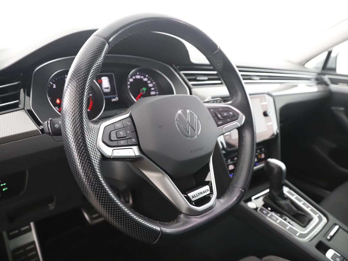 VW Passat Alltrack TDI 4MOTION DSG | Bild 8 von 24