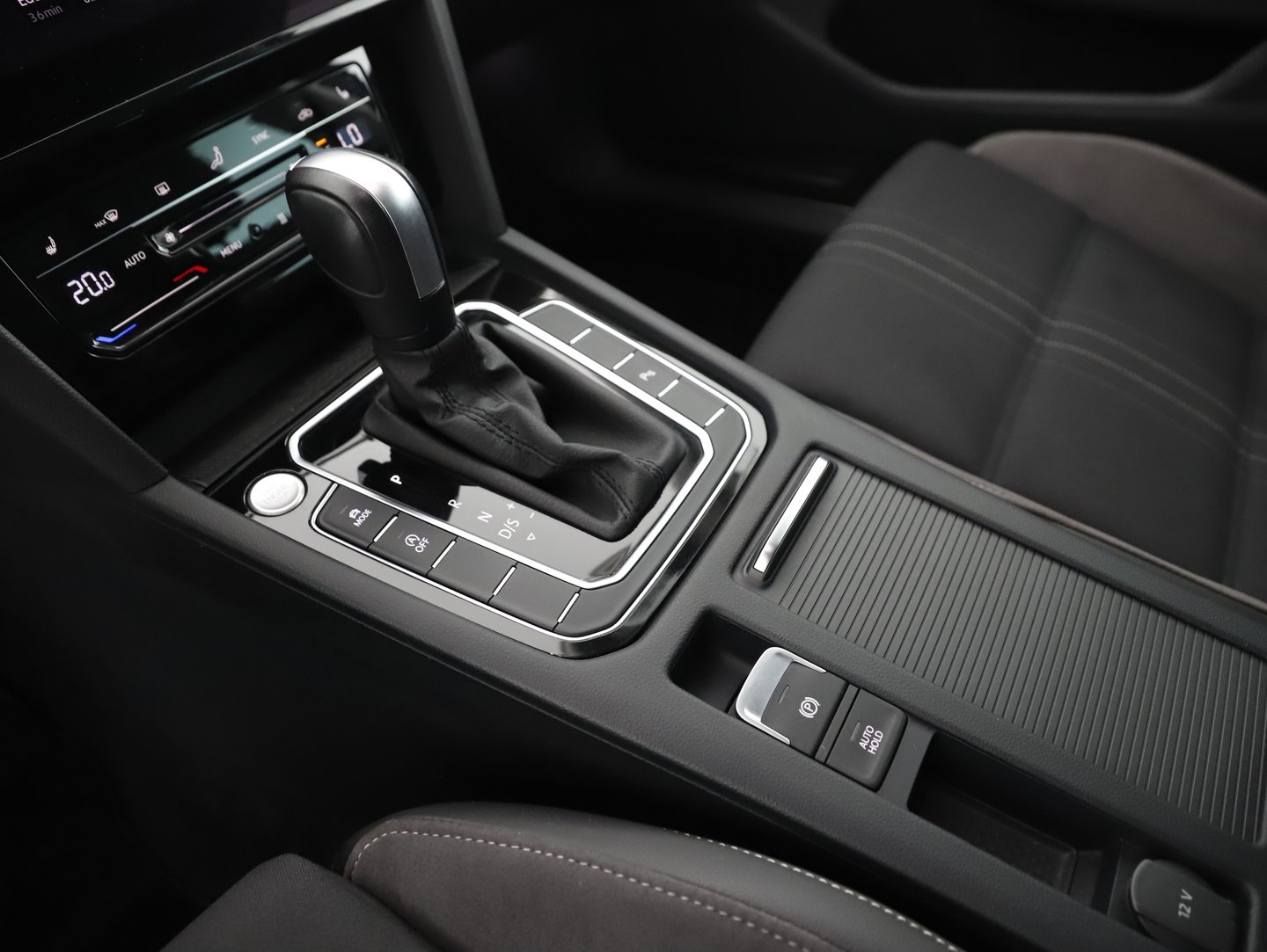 VW Passat Alltrack TDI 4MOTION DSG | Bild 9 von 24