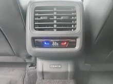 VW T-Roc Style eTSI DSG in Grenadillschwarz Metallic