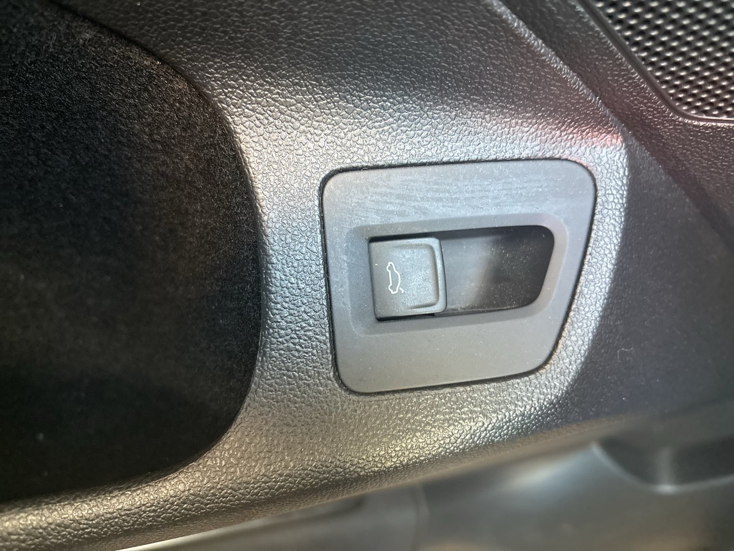 VW Passat Variant Highline TDI SCR | Bild 10 von 27