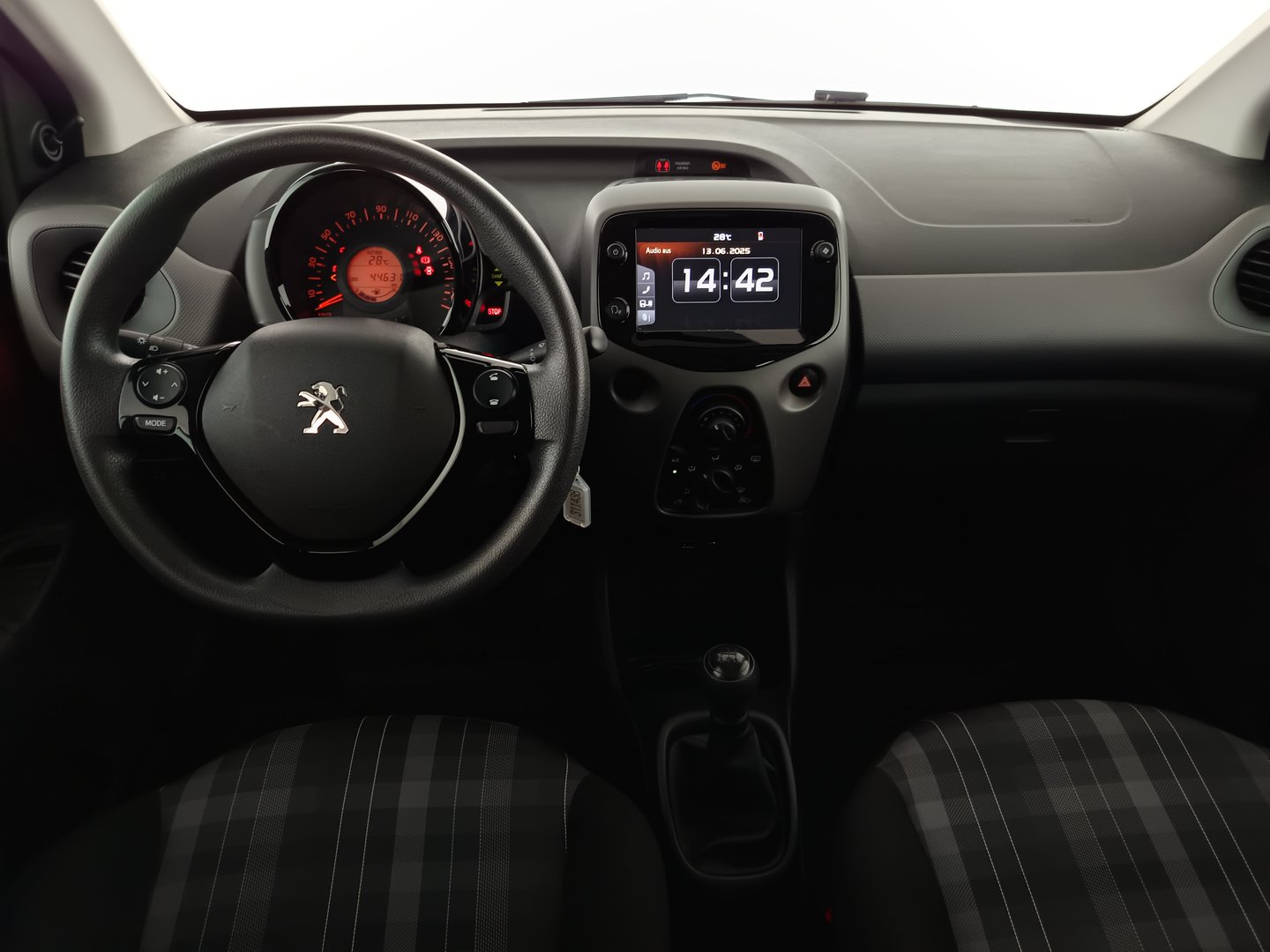 Peugeot 108 1,0 VTi 68 Active | Bild 12 von 27