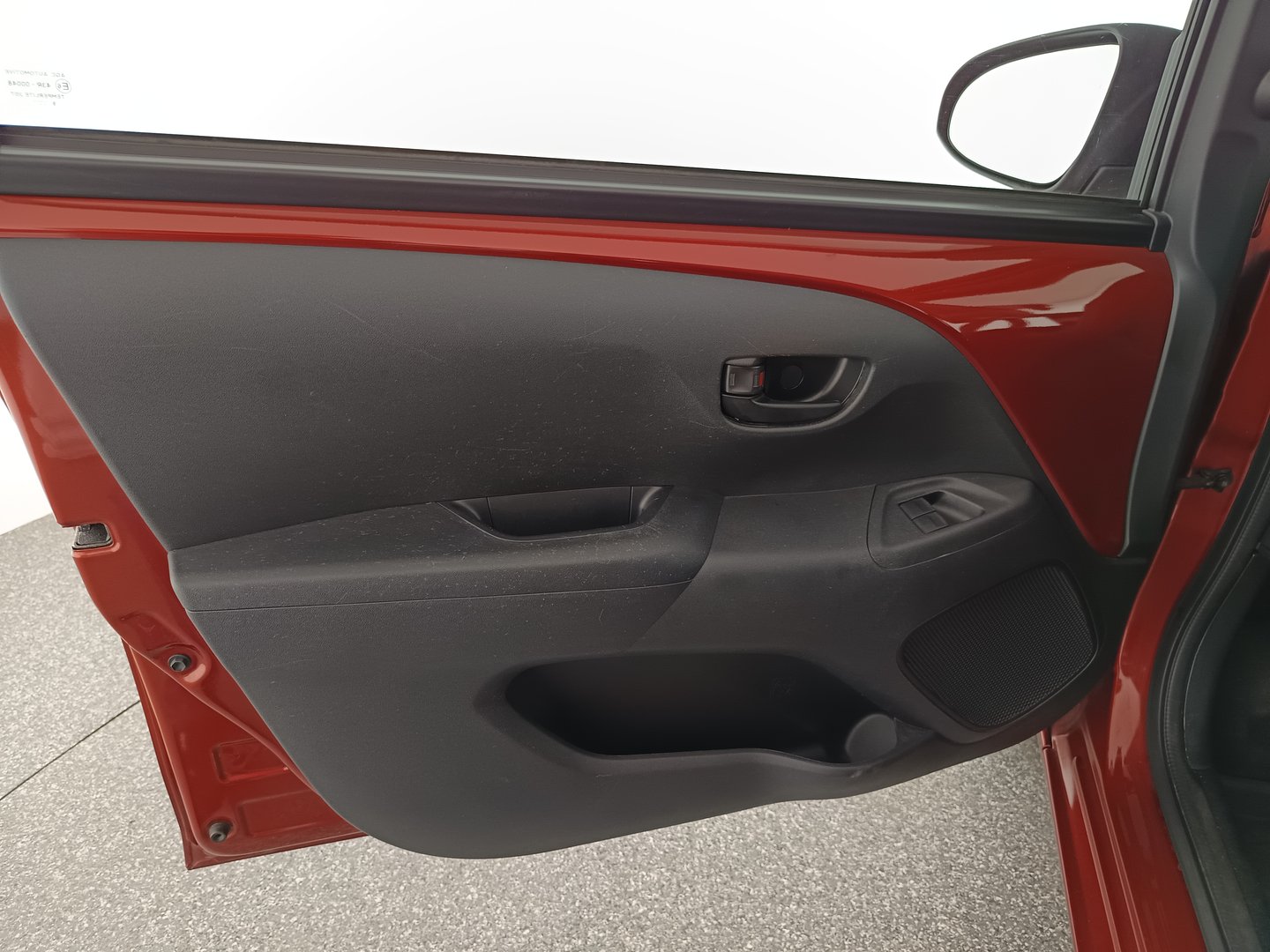 Peugeot 108 1,0 VTi 68 Active | Bild 10 von 27