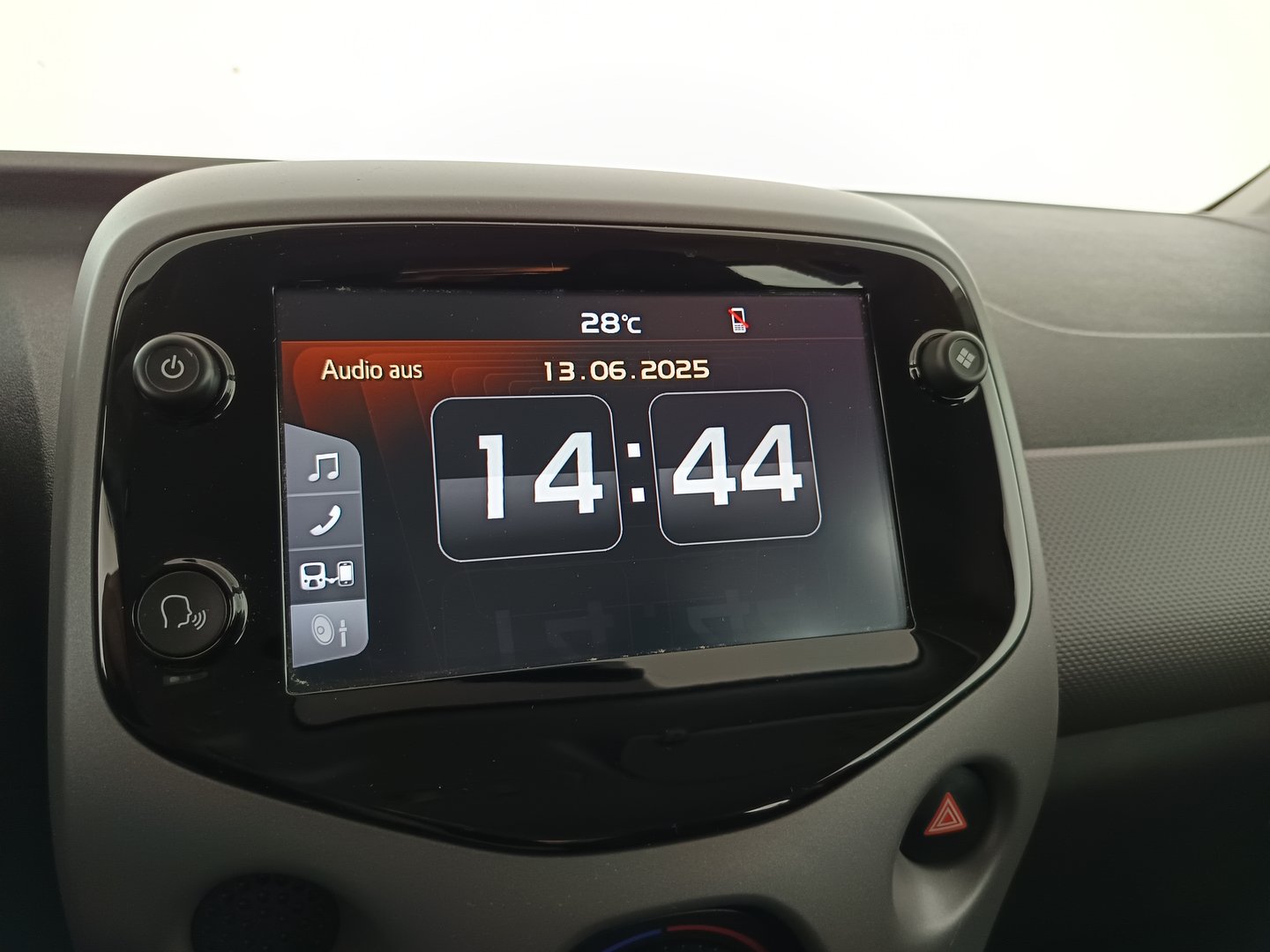 Peugeot 108 1,0 VTi 68 Active | Bild 16 von 27