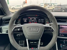 Audi RS6 Avant RS 6 Avant performance in Sebringschwarz Kristalleffekt