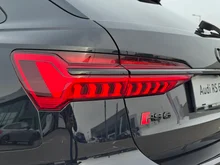 Audi RS6 Avant RS 6 Avant performance in Sebringschwarz Kristalleffekt