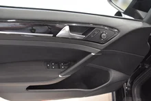 VW Golf Highline TDI in Deep Black Perleffekt
