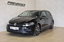 VW Golf Highline TDI in Deep Black Perleffekt