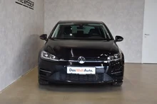 VW Golf Highline TDI in Deep Black Perleffekt