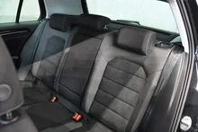VW Golf Highline TDI in Deep Black Perleffekt