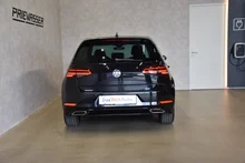 VW Golf Highline TDI in Deep Black Perleffekt