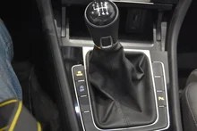 VW Golf Highline TDI in Deep Black Perleffekt