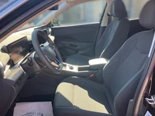 VW T-Roc Life eTSI DSG in Grenadillschwarz Metallic
