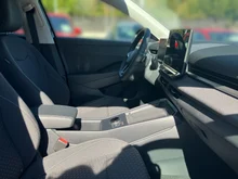 VW T-Roc Life eTSI DSG in Grenadillschwarz Metallic