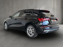 Audi A3 Sportback 30 TDI in MYTHOSSCHWARZ METALLIC