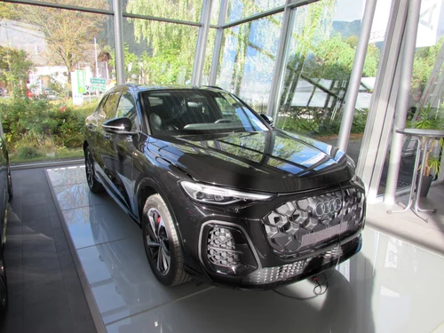 Audi Q5 SUV TDI quattro 150 kW