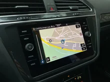 VW Tiguan Life TDI DSG in 2T Deep Black Perleffekt