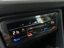 VW Tiguan Life TDI DSG in 2T Deep Black Perleffekt