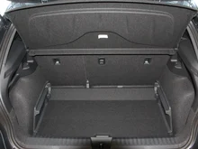 CUPRA Raval PLUS 37 kWh 99 kW/135 PS in Magnet-Grau Metallic