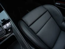 Porsche 911 Carrera 4 GTS Cabriolet in schwarz