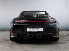 Porsche 911 Carrera 4 GTS Cabriolet in schwarz