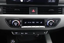Audi A4 Avant 40 TDI advanced quattro in MYTHOSSCHWARZ METALLIC