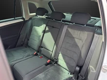 VW Tiguan Sky TDI SCR DSG in Pure White