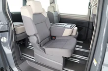 VW Multivan eHybrid 180 kW 4MOTION in Puregrey