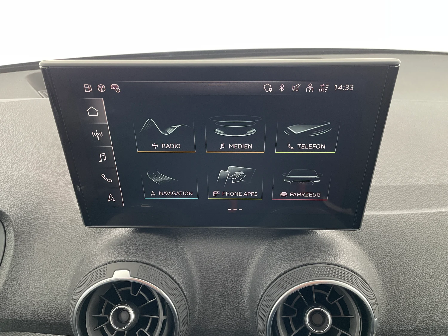 Bild eines Audi Q2 30 TFSI admired