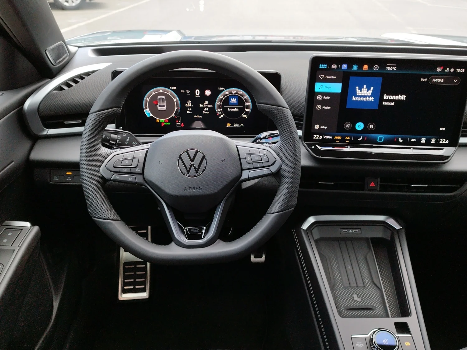 Bild eines VW T-Roc R-Line eTSI DSG