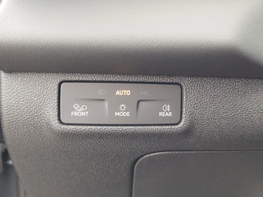 Bild eines VW T-Roc R-Line eTSI DSG