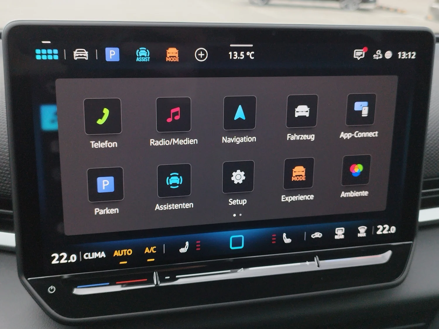 Bild eines VW T-Roc R-Line eTSI DSG