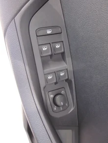 Škoda Karoq 4x4 Selection TDI DSG in Smokey Diamond-Silber Metallic
